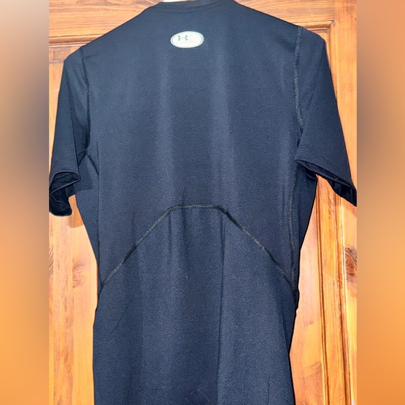 1 NWT  UNDER ARMOUR Compression Heat Gear Black Tee Size Large - Picture 4 of 5
